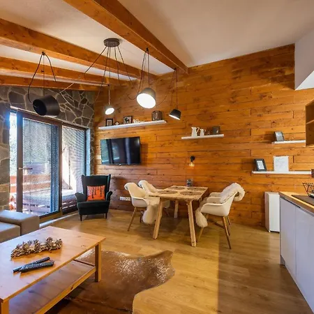 Lucnica Apartman Tále