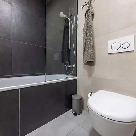 Lucnica Apartament Tále